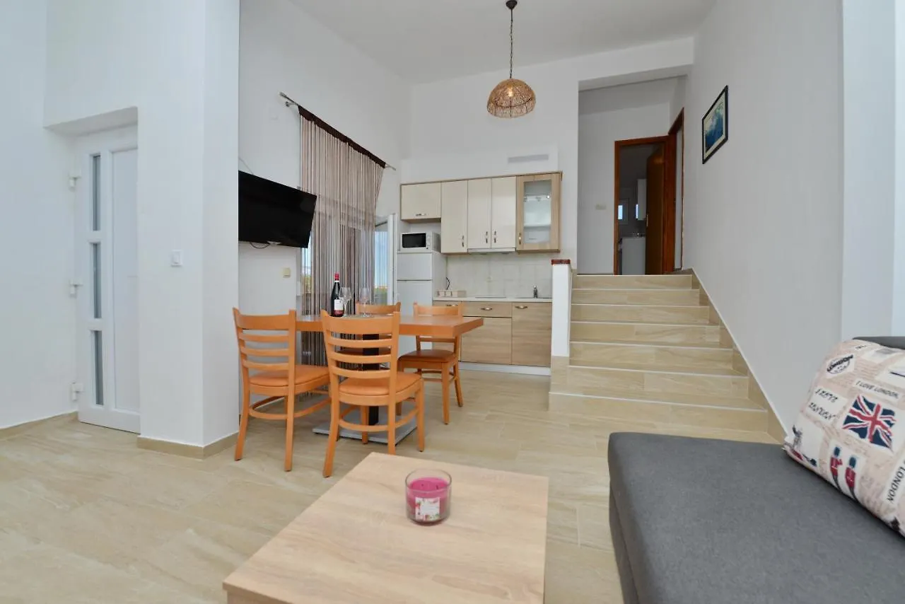 Croliday Apartment Nin Ivica Vrsi