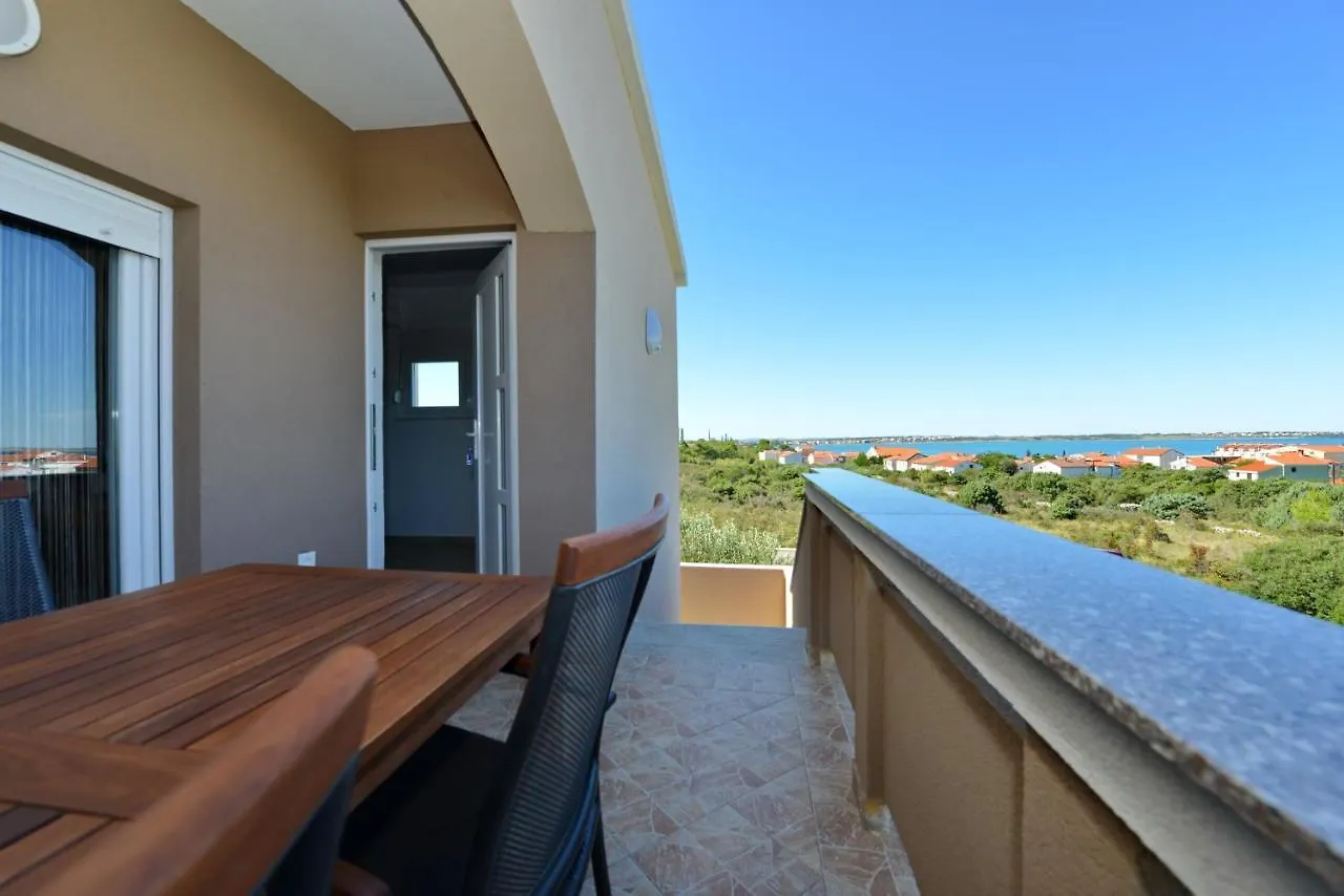 Croliday Apartment Nin Ivica Vrsi