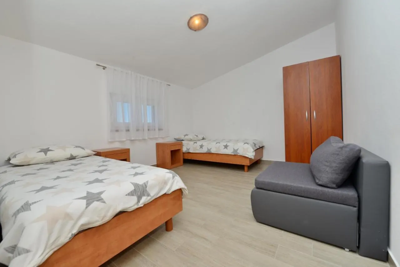 Croliday Apartment Nin Ivica Vrsi