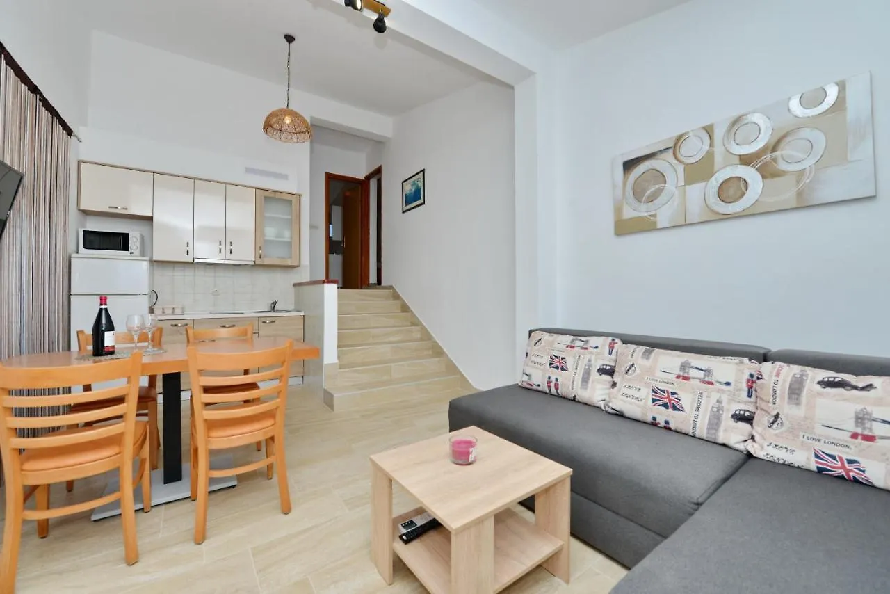 Croliday Apartment Nin Ivica Vrsi