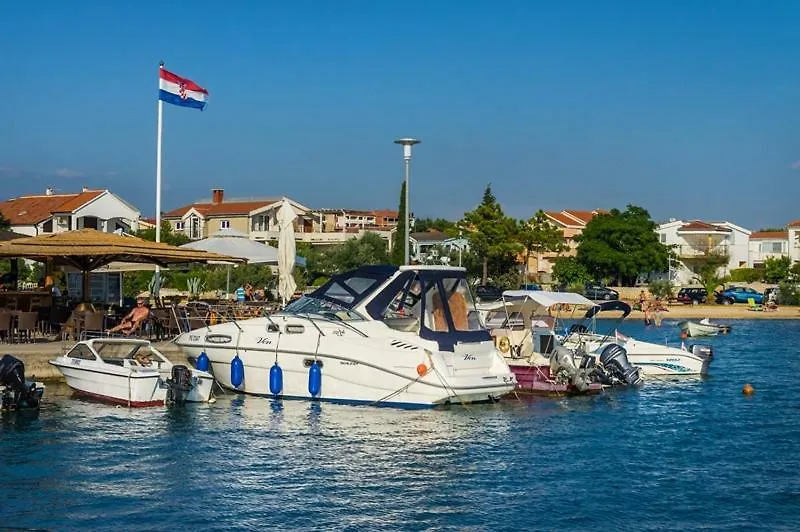 Croliday Apartment Nin Ivica Vrsi