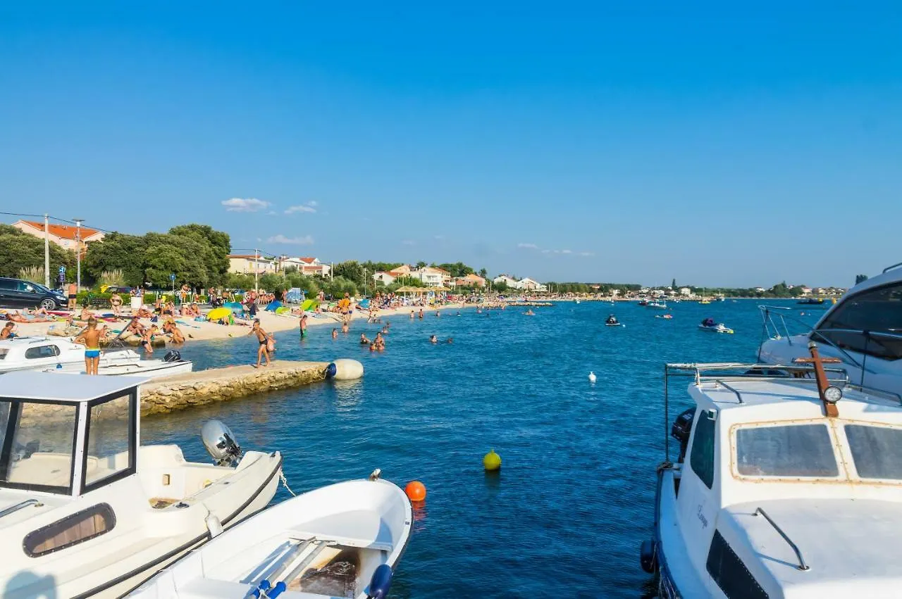 Croliday Apartment Nin Ivica Vrsi 0*,