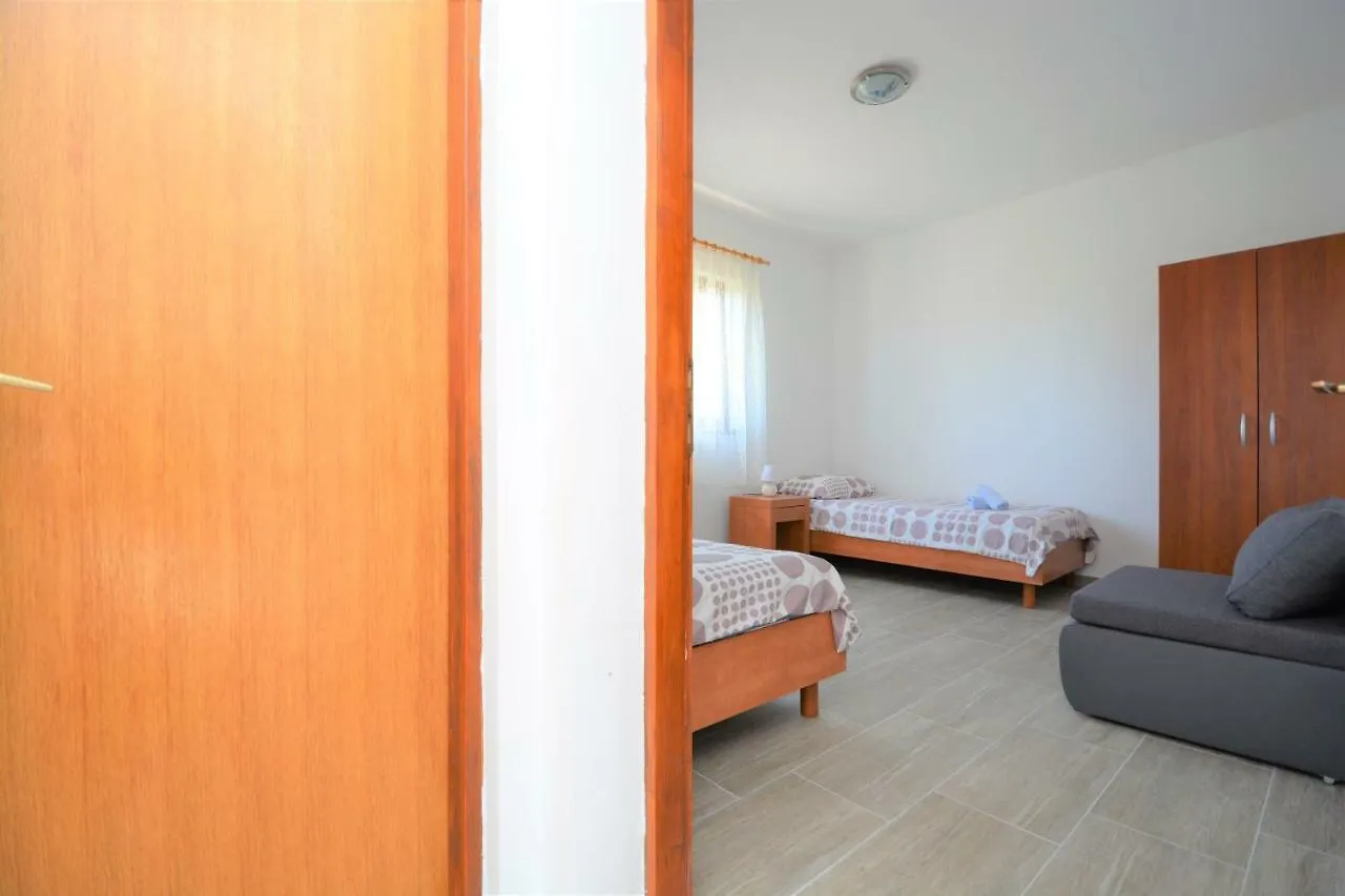 Croliday Apartment Nin Ivica Vrsi