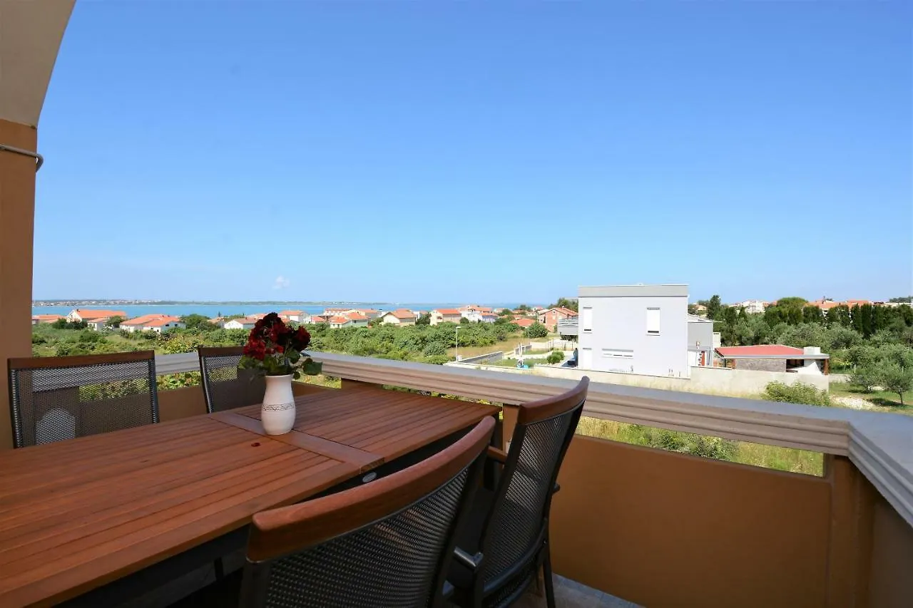 Croliday Apartment Nin Ivica Vrsi