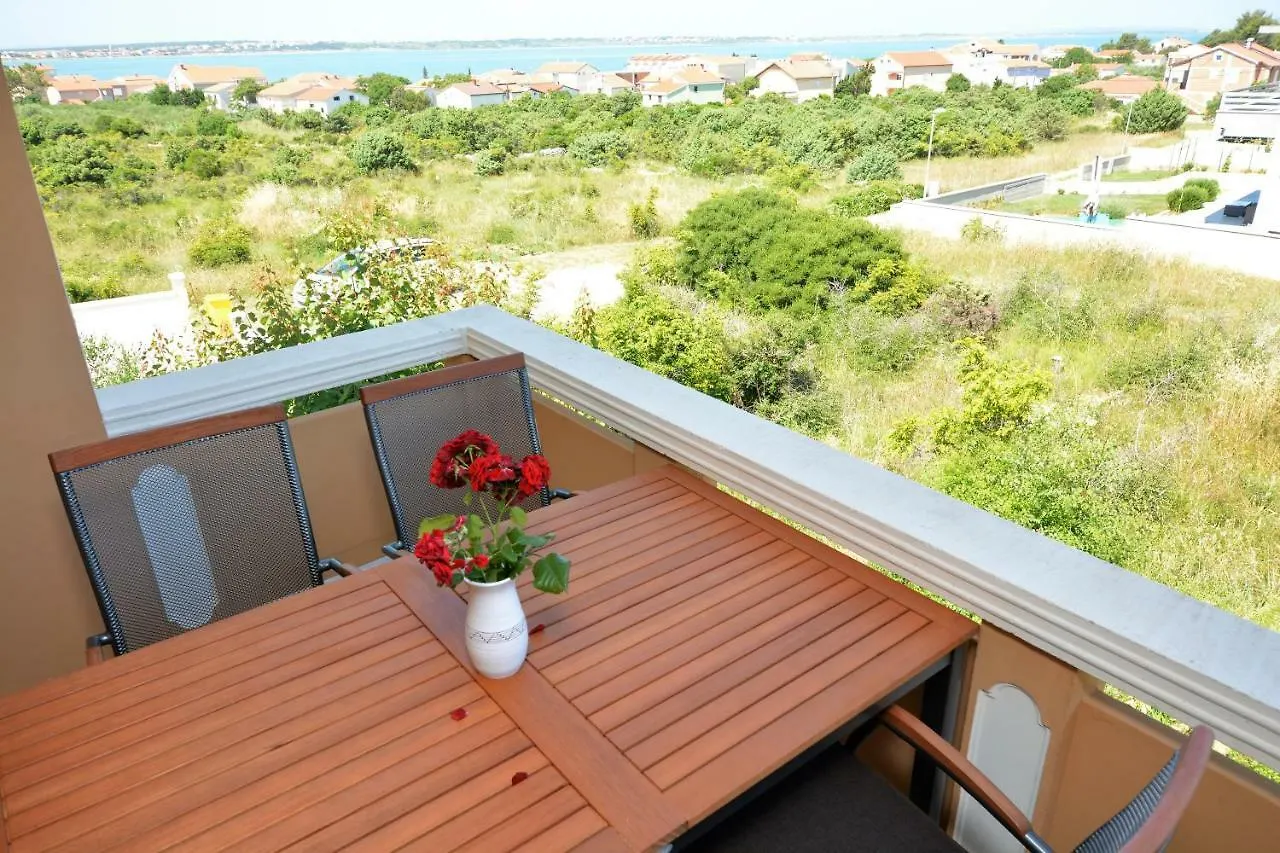 Croliday Apartment Nin Ivica Vrsi 0*,